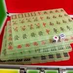 Glow mahjong